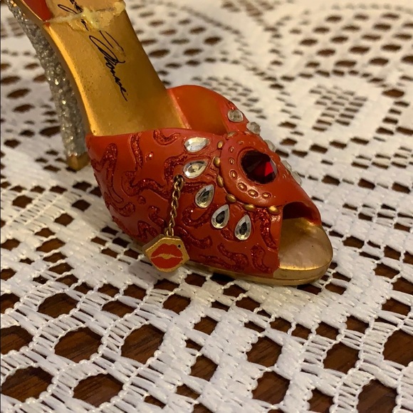 Marilyn Monroe miniature collectible shoe - Picture 2 of 8
